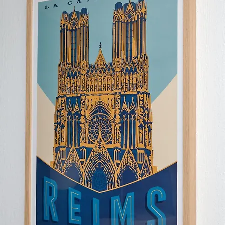 Hyper-centre /4 Personnes/ Cathedrale / Ascenseur Reims